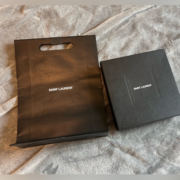 Saint Laurent Men’s XXL t-shirt - Picture 2 of 7